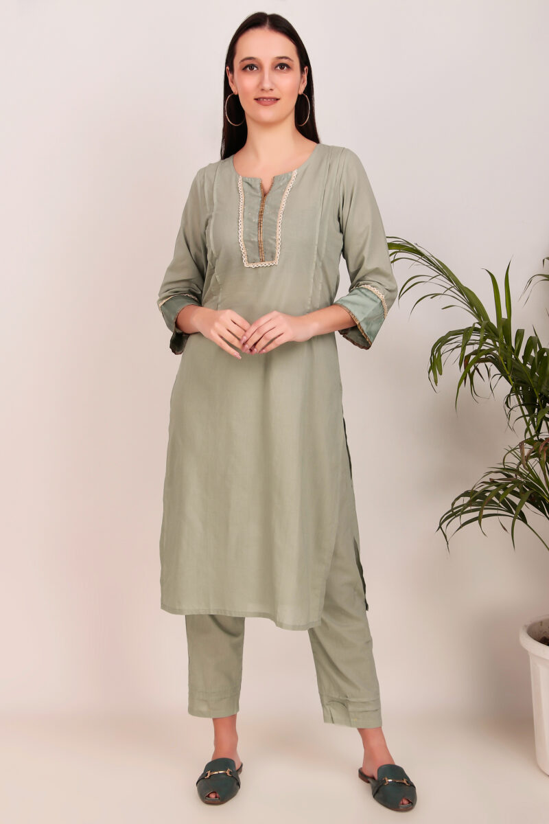 Green Kuta With Lace Work And Matching Pant